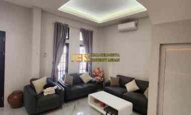 dijual cepat rumah hook di the marriot villas medan