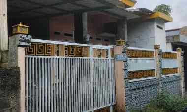 dijual cepat rumah sawangan