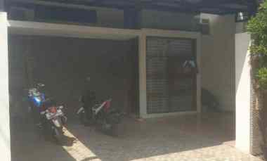 dijual cepat rumah siap huni lokasi di sayap podomoro