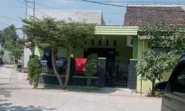 dijual cepat rumah strategis