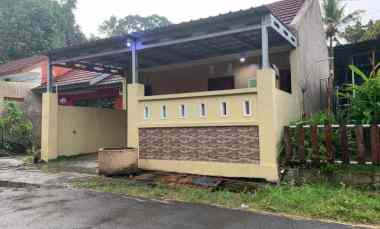 gambar dijual cepat rumah strategis murah