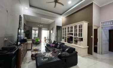 dijual cepat rumah tinggal tanah besar di ciputat baru