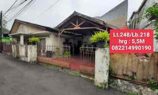 dijual cepet rumah lama lokasi strategis di tebet