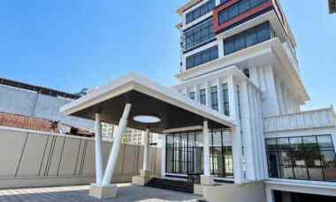 dijual gedung baru jalan utama di otista jakarta timur