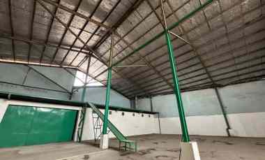 dijual gudang luas di cibolerang