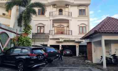 dijual hotel caturtunggal kec depok