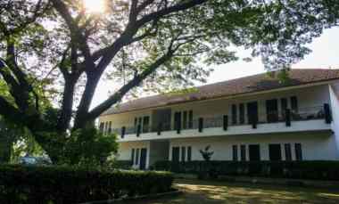 dijual hotel jl kartini