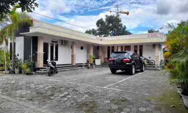 dijual hotel jl ringroad utara maguwo
