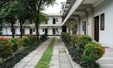 dijual kost depan perumahan bale agung