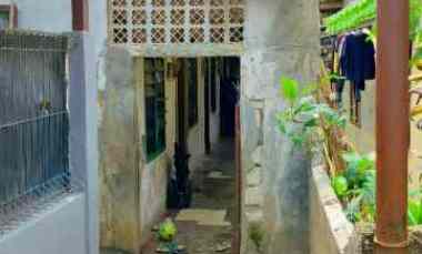 dijual kost jl kedung buni belakang