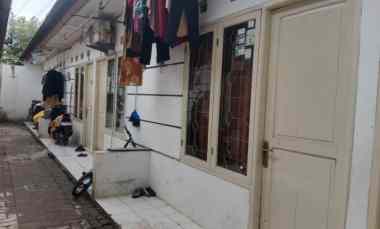 dijual kost jl palem puri jombang ciputat