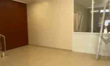 dijual kost singgasana pradana