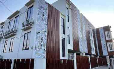 dijual kost ui kukusan depok