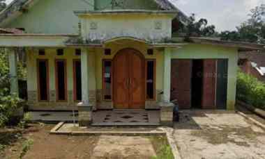 dijual murah rumah pinggir jalan aspal strategis