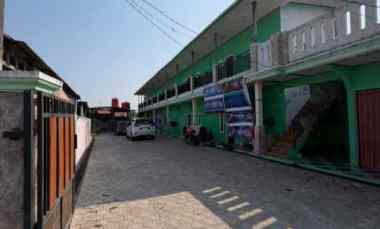 gambar dijual rm 10 pintu depan jalan raya kerawang