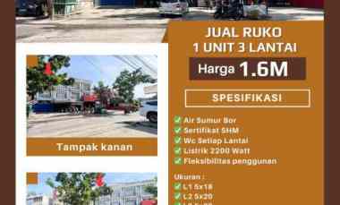 dijual ruko 1 unit 3 lantai