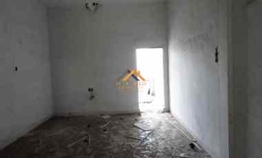 Ruko Gandeng Lt 212m2 di jl. Krakatau Cocok Toko, Kantor, DLL Medan