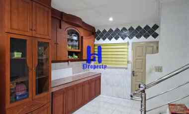 dijual ruko gudang kantor jalan m h thamrin medan