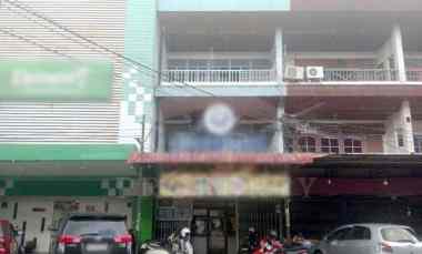 Sewa Ruko 3 Lantai Bisa Sewa 1 Lantai Pusat Kota dengan Halaman Park
