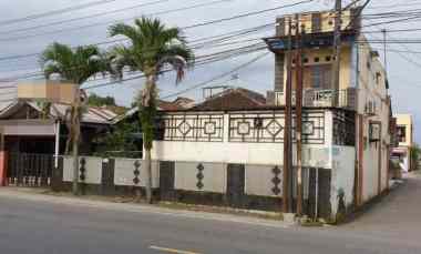 Dijual Rumah Beserta Isinya dan Hook di Purwokerto Barat