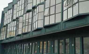 Ruko 3 Lantai Raya Kedung Asem Surabaya Modern Classic Style Facade