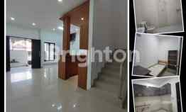 Buyer Only, Klampis Semolo Timur Rumah Semi Furnish 2 lantai