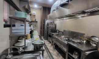 2 Ruko Gandeng Set Peralatan Resto Dumbwaiter Lift Makanan Kota Wisata