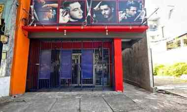 Salon Aktif di Ruko Manyar Surabaya, 3 Lt, 0 Jalan Raya, Pusat Bisnis