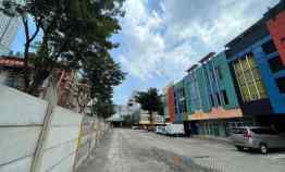 2 Ruko Jadi 1 Pakuwon Town Square, Kawasan Ramai, Parkiran Luas