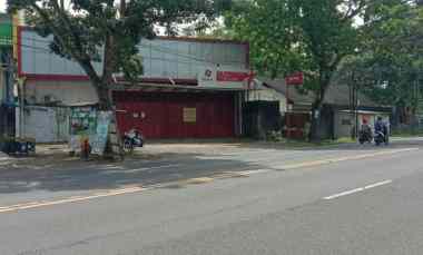 Dijual Gudang Strategis Tepi Jalan dekat Jalur Provinsi