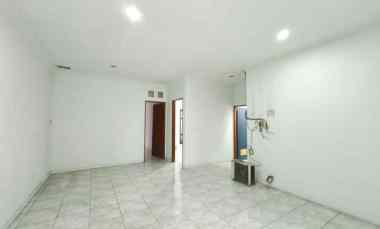 dijual rumah 1 tingkat komplek cemara asri jalan pinus