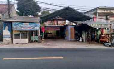dijual rumah 2 lantai