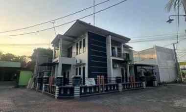 dijual rumah 2 lantai