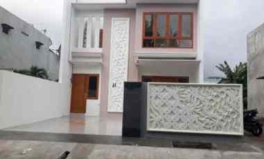 dijual rumah 2 lantai dekat sma n 5 yogyakarta