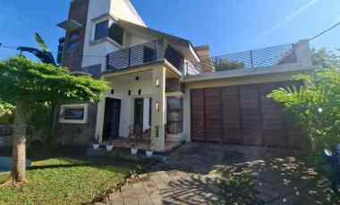 Dijual Rumah 2 Lantai di Desa Klompangan, Ajung, Jember