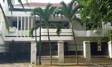 dijual rumah 2 lantai di dharmahusada