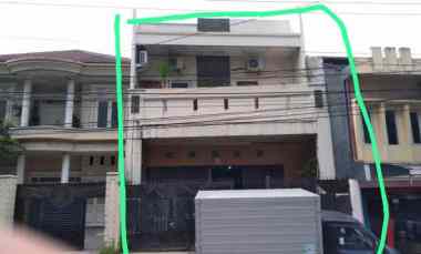 dijual rumah 2 lantai di jalan arteri soeta semarang