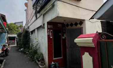 dijual rumah 2 lantai di kembangan dekat mall tol