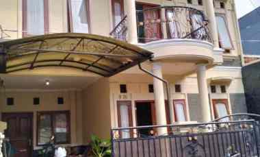 dijual rumah 2 lantai di komplek antapani mas bandung