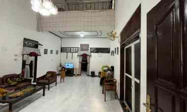 dijual rumah 2 lantai di makassar