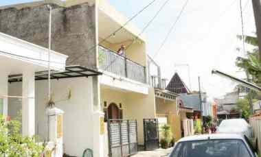 dijual rumah 2 lantai di perumahan bekasi baru