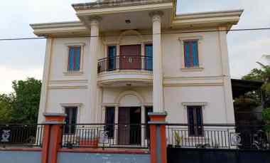 dijual rumah 2 lantai siap huni di pontianak