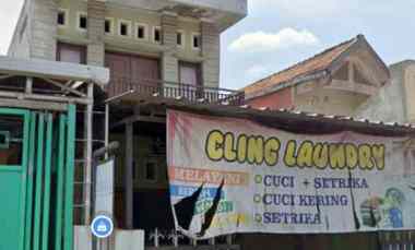 dijual rumah 2 tingkat di pinggir jl prambatan kidul