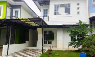 dijual rumah 3 kamar di perumahan kota wisata cibubur