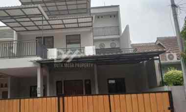 dijual rumah 3 lantai di bsd city