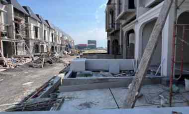 dijual rumah alana palace regency