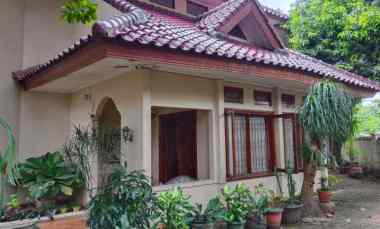 dijual rumah ampera
