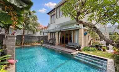 Dijual Rumah Mewah Private Town House di Ampera Jakarta Selatan