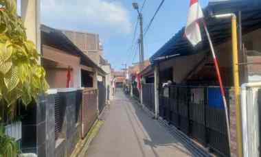 dijual rumah antapani