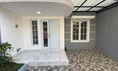 dijual rumah antapani